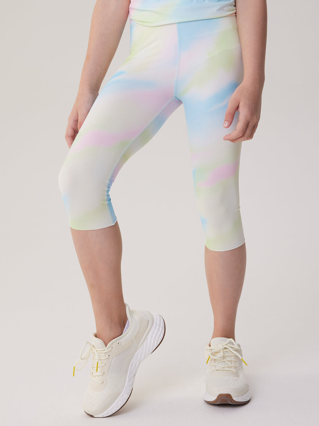 Capris hasta la rodilla con estampado ventoso